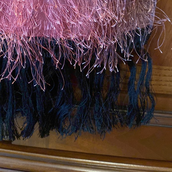 SKS eyelash-style scarf - Picture 3 of 5